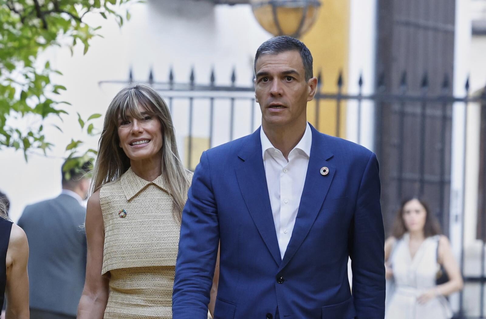 spagna la moglie del premier pedro sanchez rinviata a giudizio da Lapresse.it spagna la moglie del premier pedro sanchez rinviata a giudizio