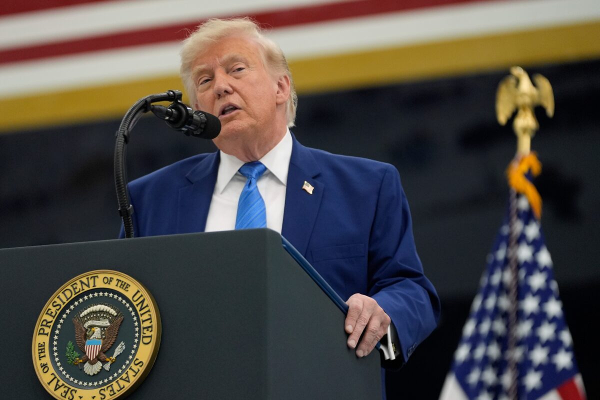 italia usa trump ancora all8217attacco meloni vuole tornare amica per far risalire popolarit224 no grazie da Lapresse.it italia usa trump ancora all8217attacco meloni vuole tornare amica per far risalire popolarit224 no grazie