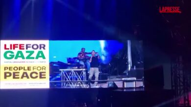 Life for Gaza, a Napoli in migliaia al concerto per la popolazione palestinese