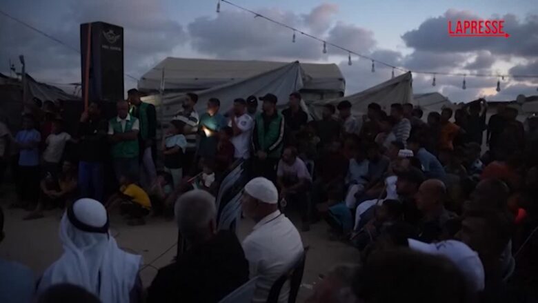 Mondiali 2026, a Gaza sfollati riuniti a Khan Younis per seguire Arabia Saudita-Spagna