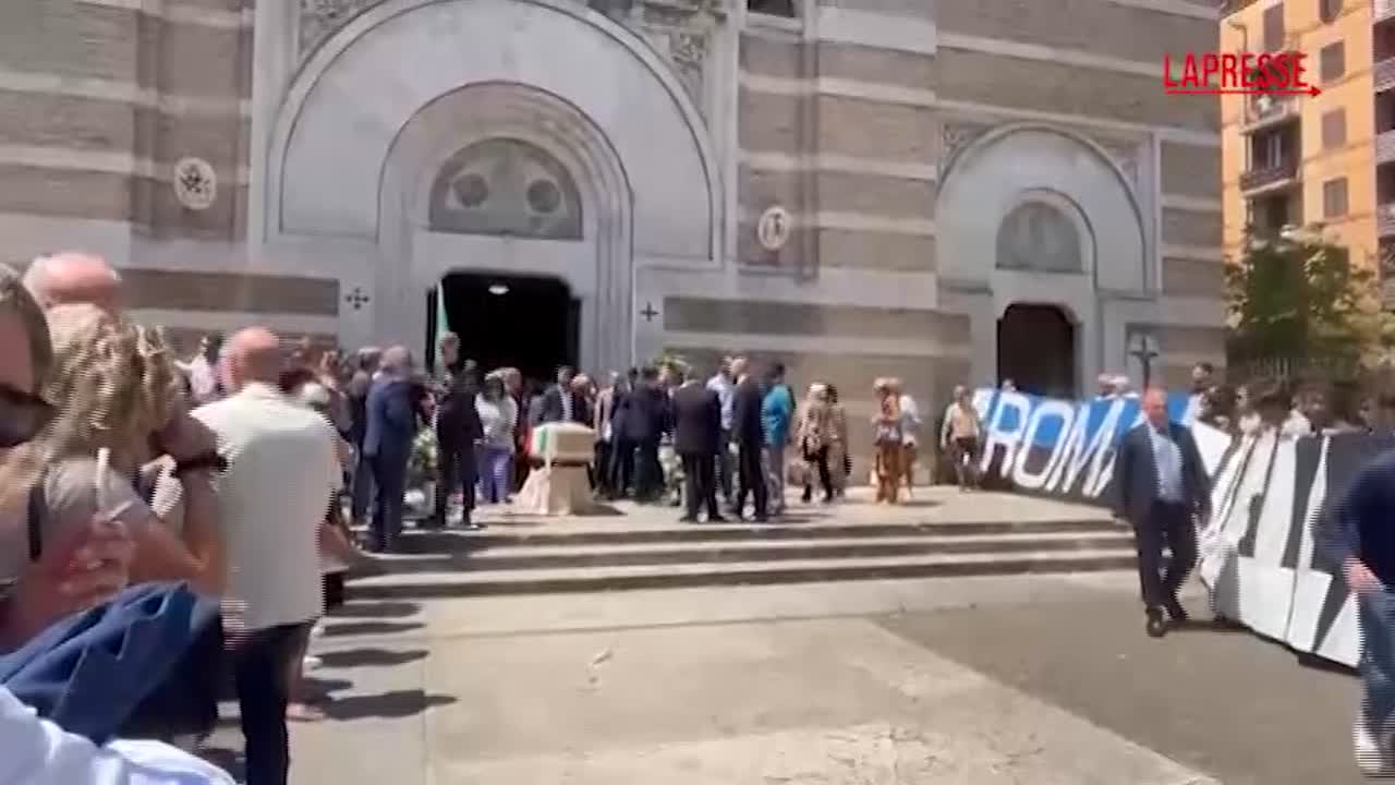 Roma, funerali della storica militante di destra Anna Cece