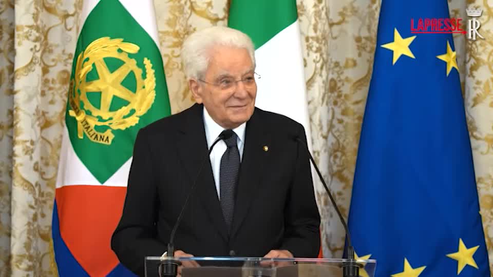 GdF, Mattarella: "Esprime valori Carta, coesione, solidarietà e giustizia sociale"