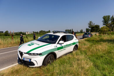 Milano, agente muore dopo un inseguimento in moto. L’arrestato: “Non mi sono fermato, avevo della droga”