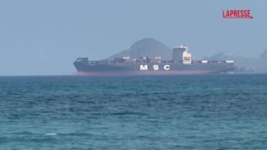 Stretto di Hormuz, aumenta il traffico navale dopo l’accordo tra Iran e Stati Uniti