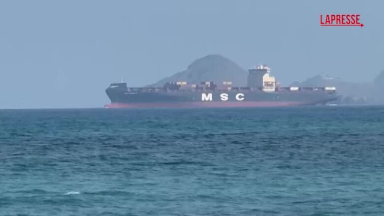 Stretto di Hormuz, aumenta il traffico navale dopo l’accordo tra Iran e Stati Uniti