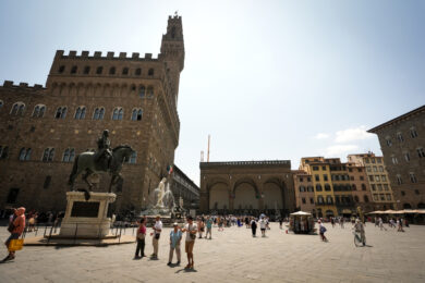 Uffizi, condizionatori fuori uso: ingressi contingentati per il caldo