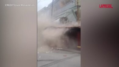 Terremoto in Venezuela, il momento della scossa: caos nelle strade e negli aeroporti