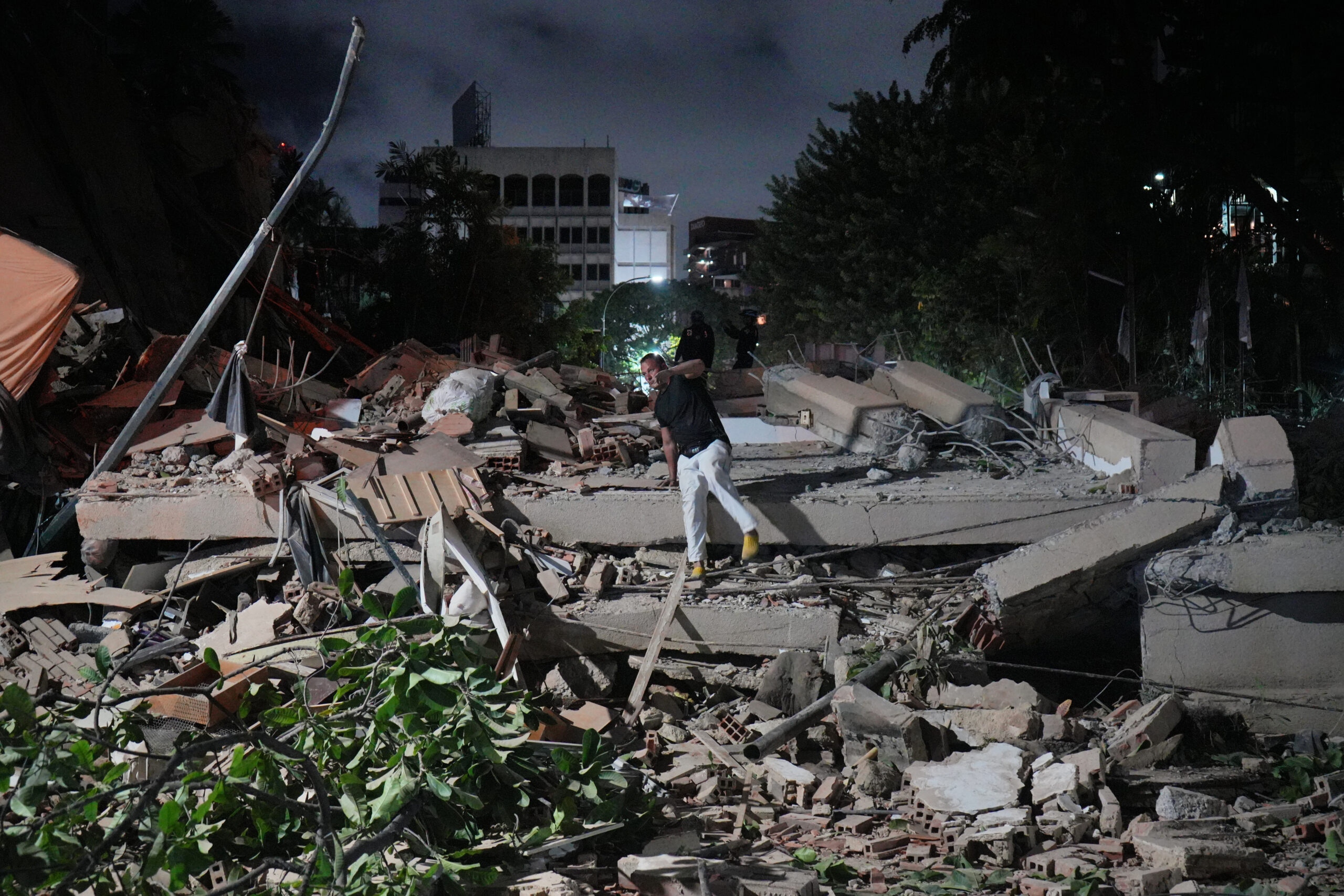 Terremoto in Venezuela, aeroporto distrutto: “Non sappiamo come mandare aiuti”