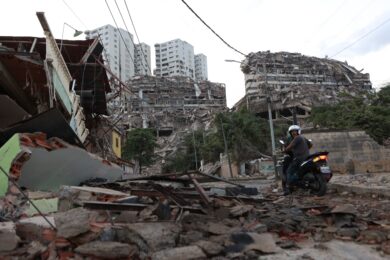 Venezuela, scossa di magnitudo 7.5: 920 morti e 3.360 feriti, oltre 42 mila dispersi. Tra le vittime un italo venezuelano – La diretta