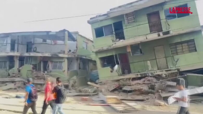 Terremoto in Venezuela, la distruzione a La Guaira