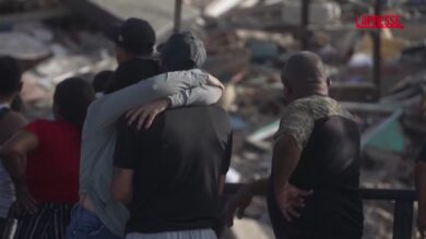 Terremoto in Venezuela, gli abitanti di La Guaira attendono gli aiuti