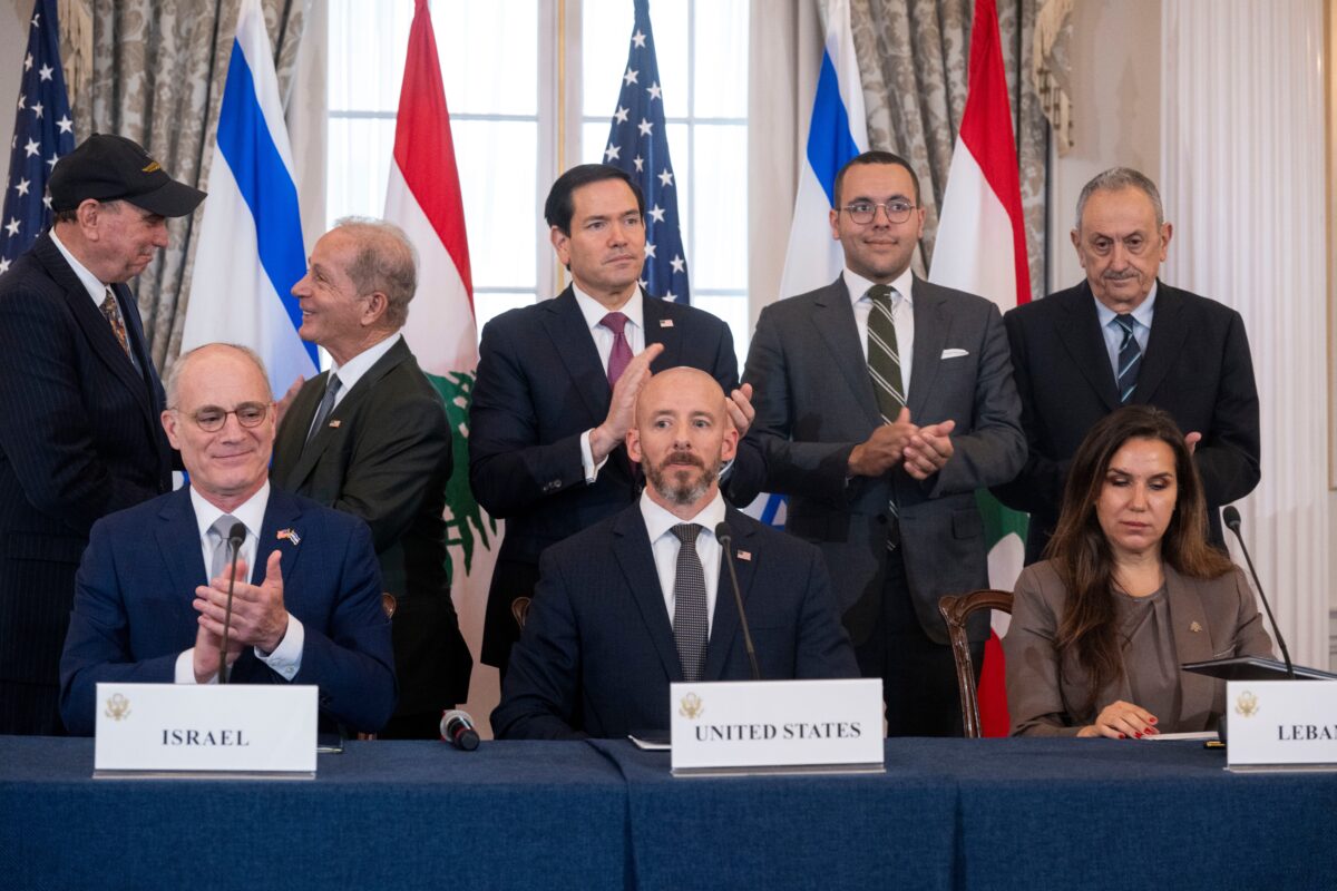 Iran, accordo quadro tra Israele e Libano, Rubio: “Primo passo verso la pace”. Trump accusa l’Iran e gli Usa colpiscono nello Stretto di Hormuz