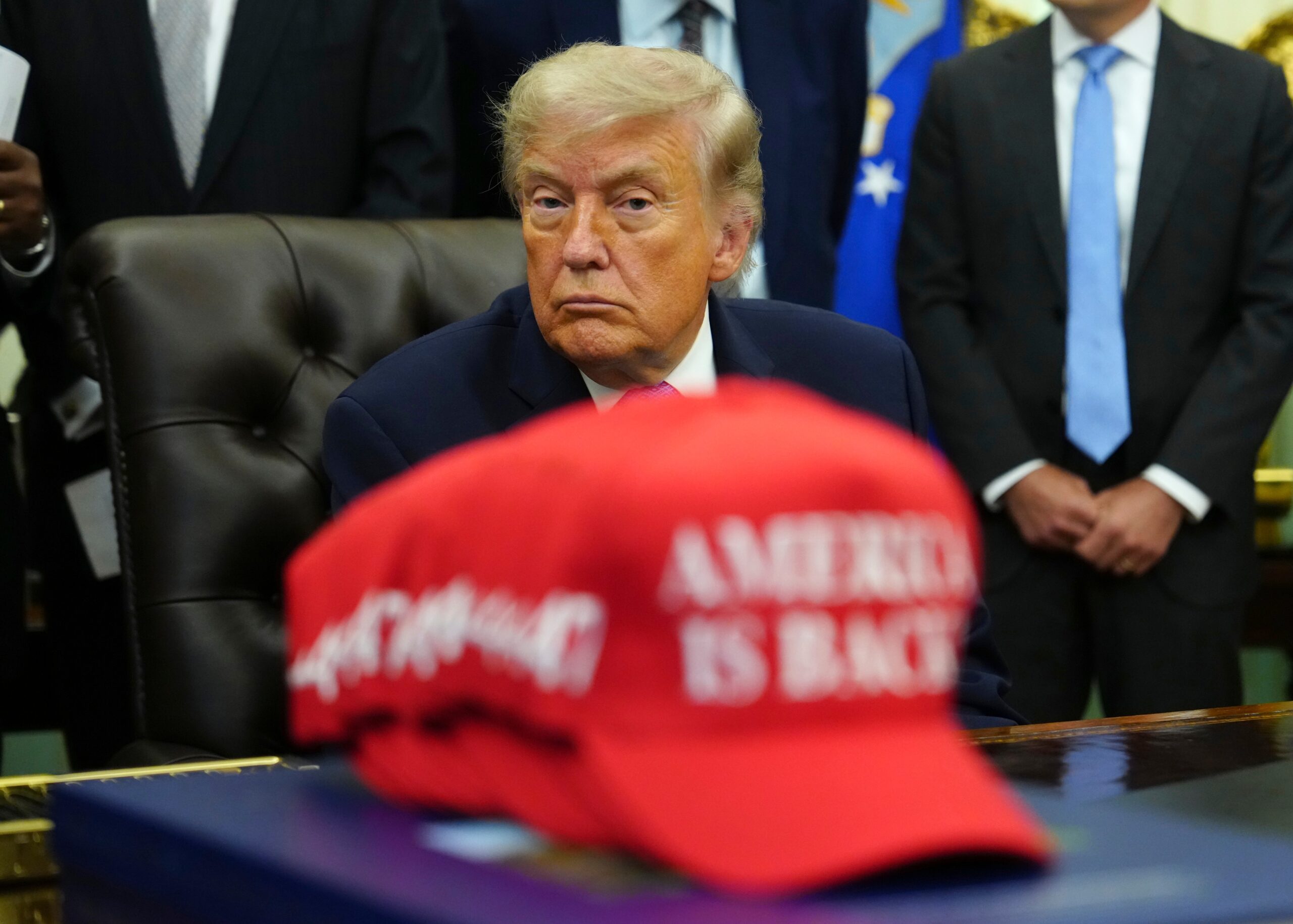 Dazi, Trump minaccia imposte del 100% sulla Digital Tax, l’Ue replica: “Risponderemo in modo rapido e deciso”