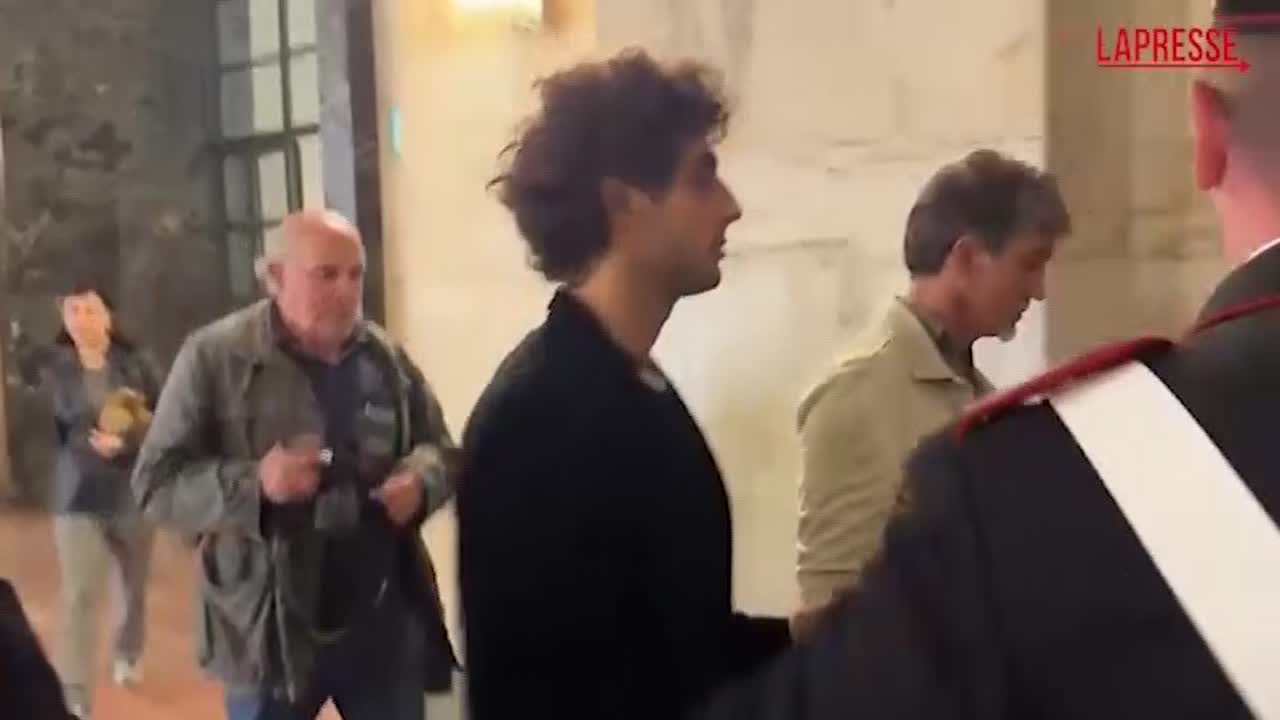 Milano, Davide Cavallo accoltellato in Corso Como: "Ho guardato miei agressori negli occhi: sono sicuro vogliano riabilitarsi"