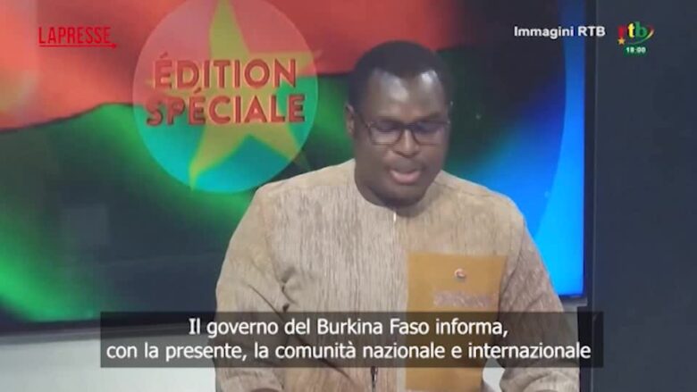 Il Burkina Faso interrompe le relazioni diplomatiche con la Francia: l'annuncio