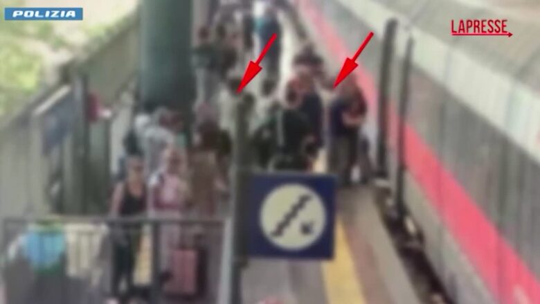 Milano: furto su treno alta velocità, due arresti. Le immagini dei malviventi in azione