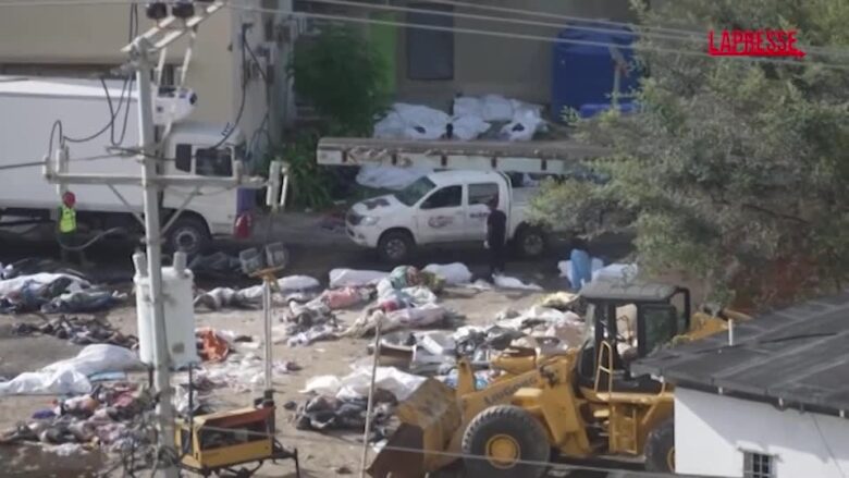 Venezuela, a La Guaira le famiglie in fila per identificare le vittime del terremoto