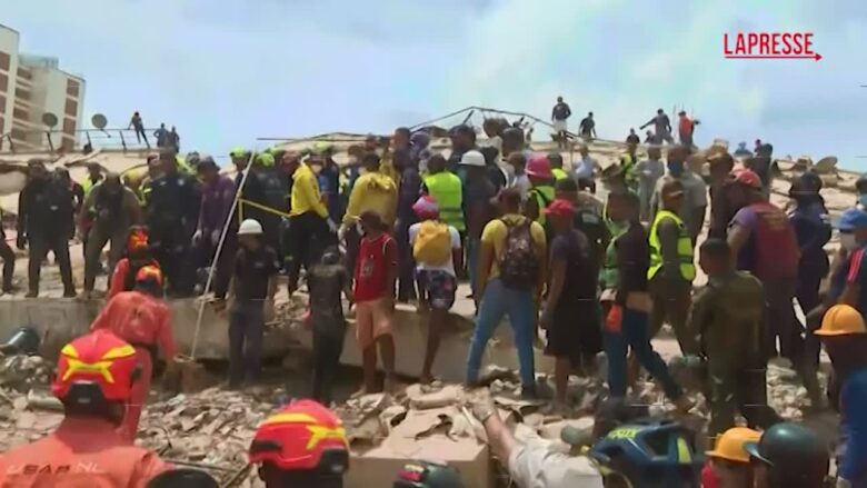 Venezuela, due persone estratte vive dalle macerie: il silenzio totale prima del salvataggio