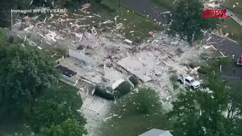Usa, casa esplode in Pennsylvania: le immagini dell'abitazione ridotta in mille pezzi