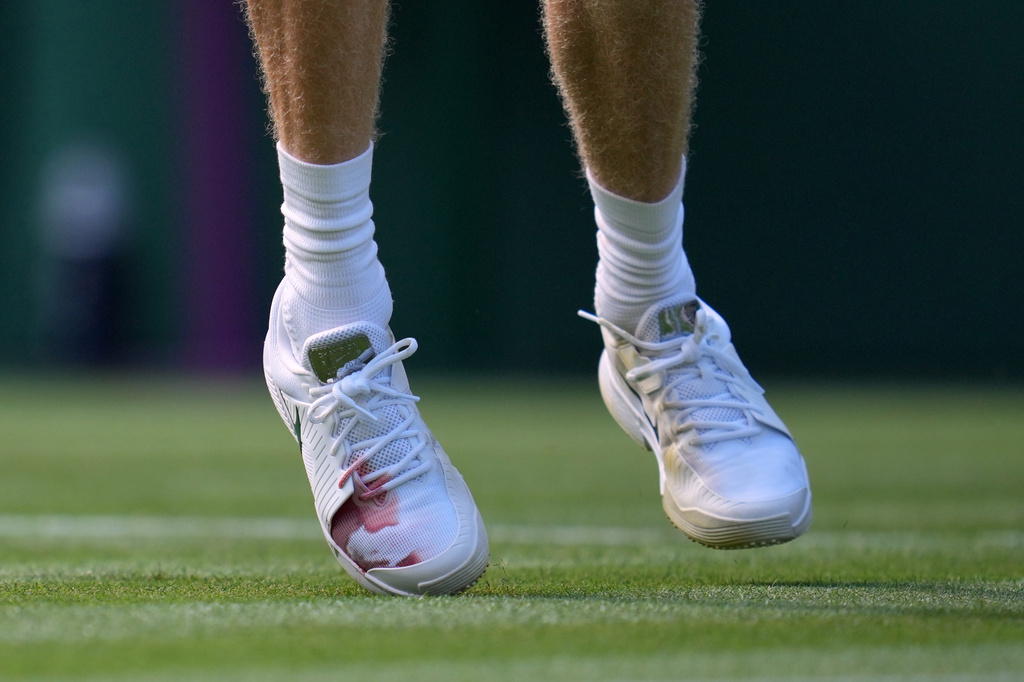 Sinner e la scarpa insanguinata a Wimbledon 2026, cosa è successo e come sta