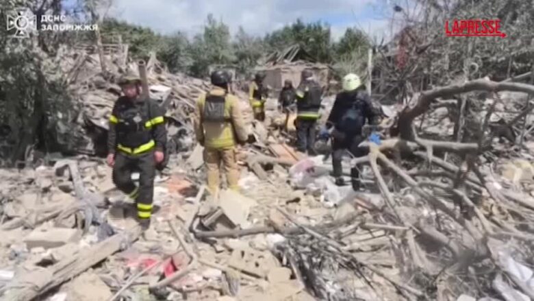 Ucraina, raid russo su Zaporizhzhia: due morti. Droni colpiscono anche Belgorod