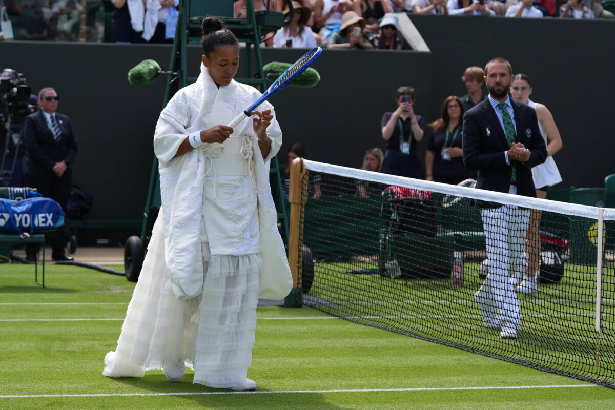 Wimbledon 2026, dal kimono di Osaka alla giacca di Djokovic: tutti gli outfit iconici Wimbledon 2026, dal kimono di Osaka alla giacca di Djokovic: tutti gli outfit iconici