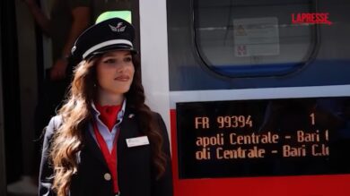 Treni, il viaggio inaugurale del Frecciarossa diretto Napoli-Bari-Lecce