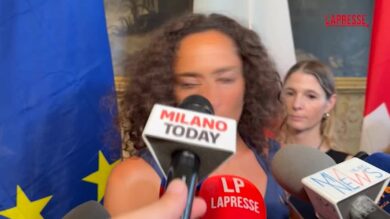 Federica Brignone riceve l’Ambrogino a Milano: “La gamba migliora giorno dopo giorno”
