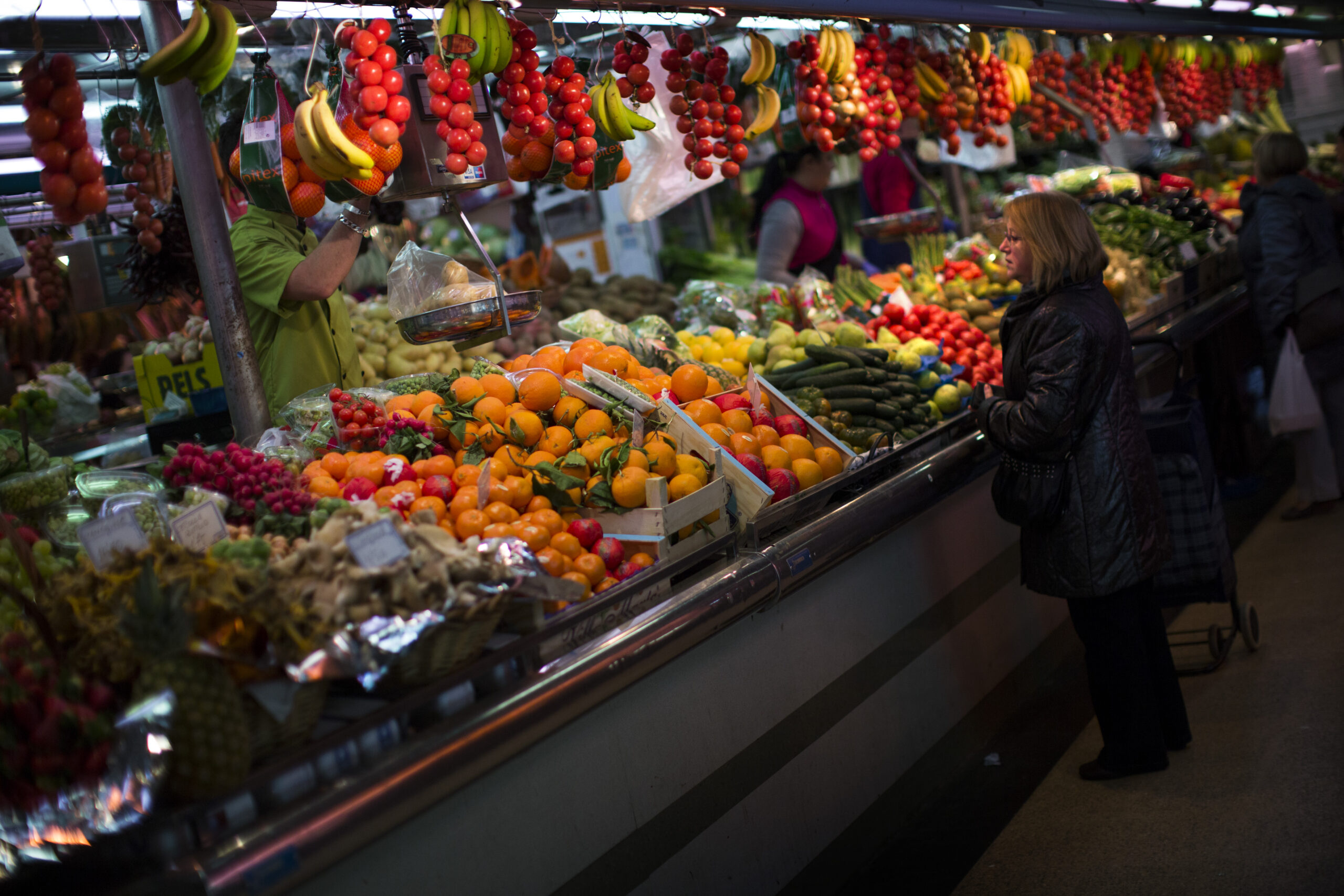 Dieta mediterranea, alla scoperta del nuovo paradosso e degli alimenti anti-caldo Dieta mediterranea, alla scoperta del nuovo paradosso e degli alimenti anti-caldo