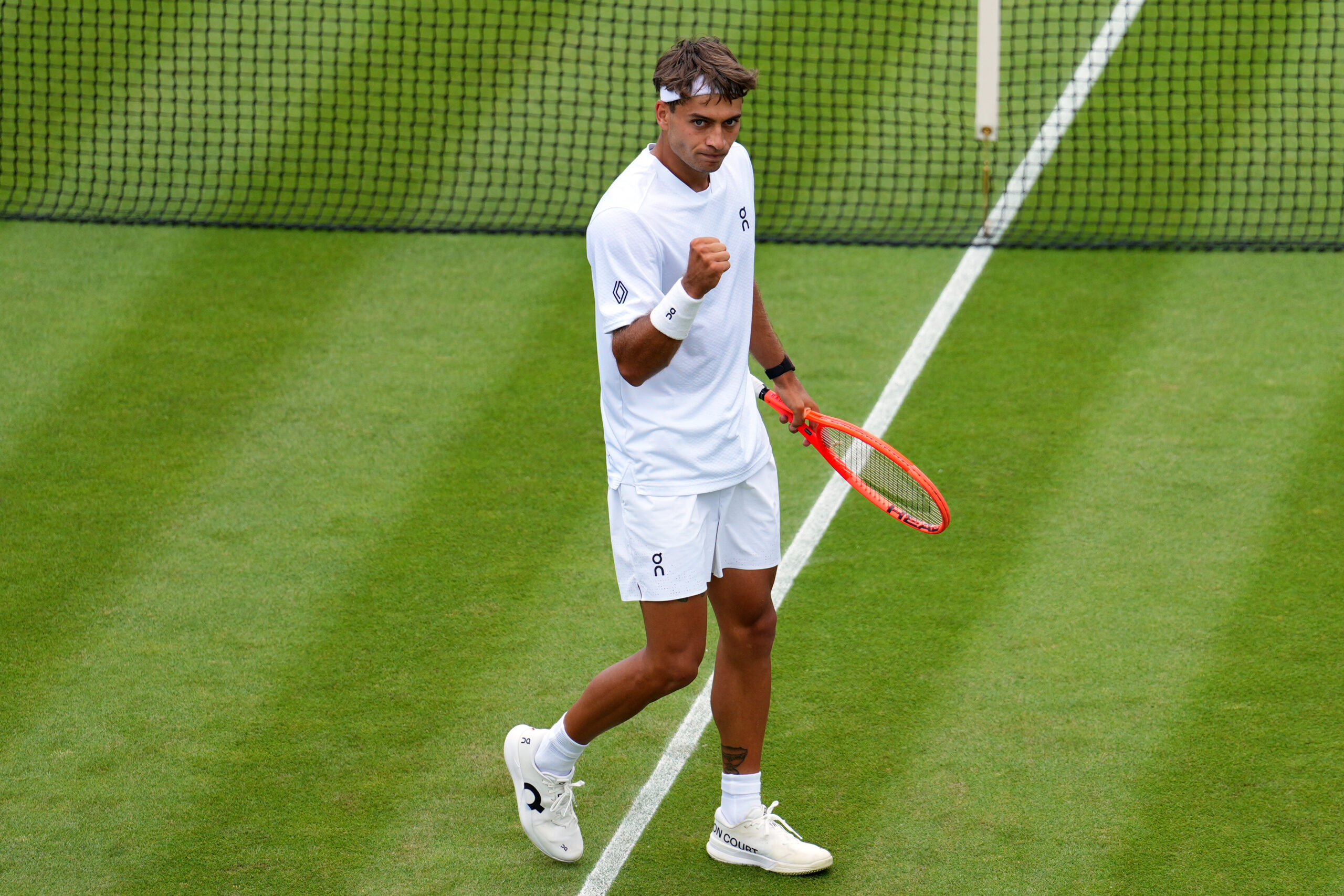 Wimbledon 2026, Cobolli-Navone: l’azzurro vince al quarto set e va al secondo turno – La diretta