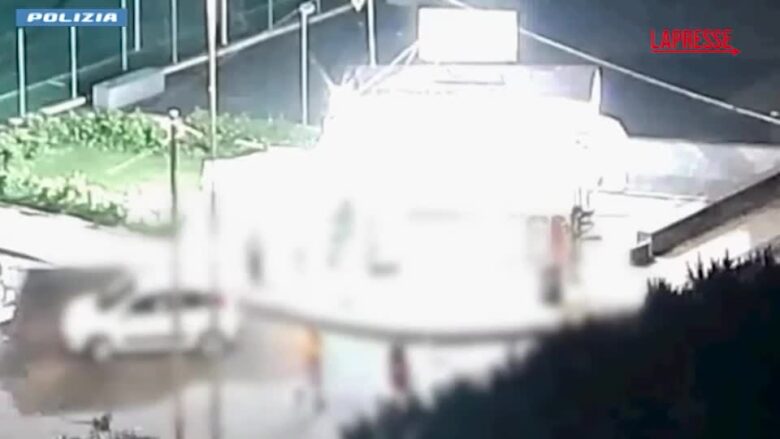 Catania, tre minorenni feriti in una sparatoria: 5 fermi per tentato omicidio