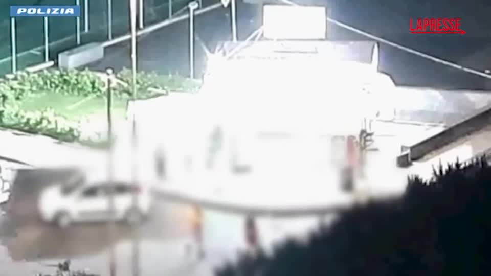 Catania, tre minorenni feriti in una sparatoria: 5 fermi per tentato omicidio