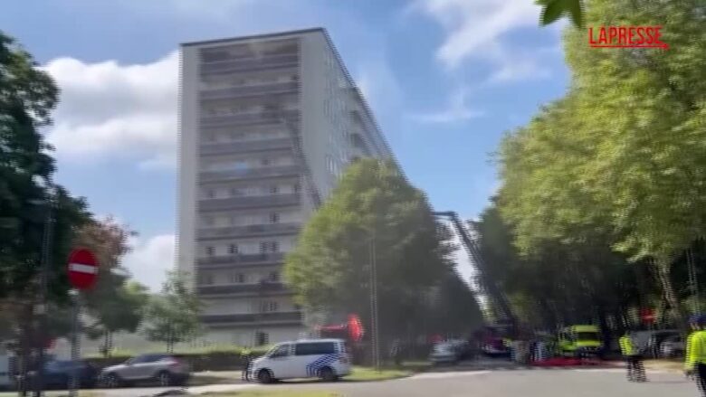 Belgio, incendio in un condominio ad Anversa: i soccorsi
