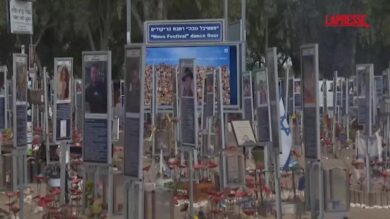 Israele ricorda i 1.000 giorni dal 7 ottobre: la commemorazione al memoriale del Nova Festival