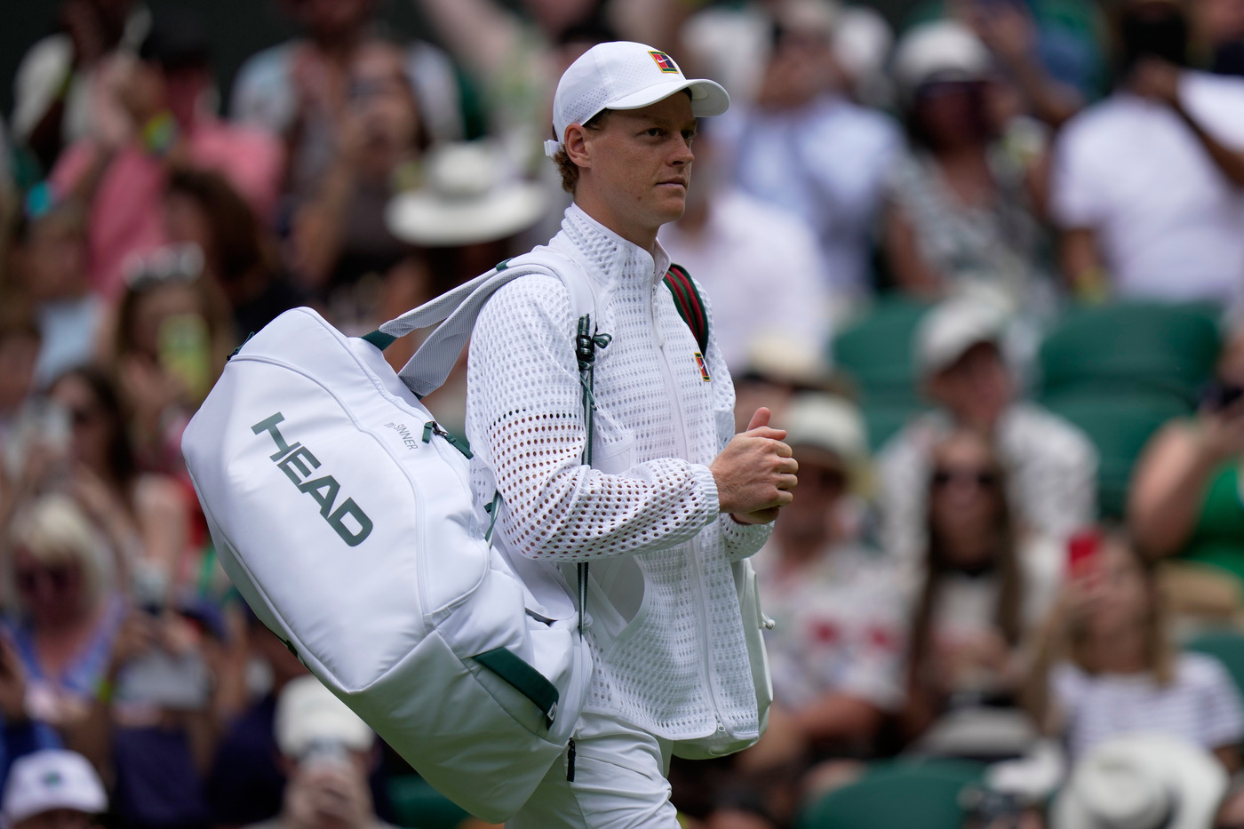 Wimbledon 2026, Sinner in campo oggi contro Brooksby: precedenti, orario e dove vederlo Wimbledon 2026, Sinner in campo oggi contro Brooksby: precedenti, orario e dove vederlo
