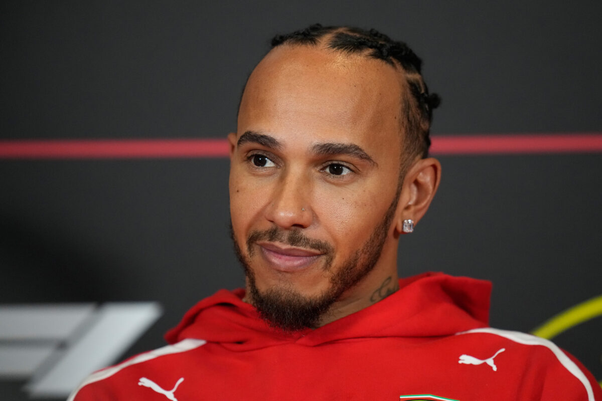 formula 1 gp gran bretagna 2026 hamilton in pole nella sprint da Lapresse.it formula 1 gp gran bretagna 2026 hamilton in pole nella sprint