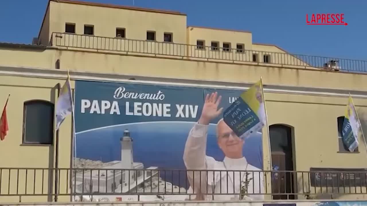 lampedusa si prepara alla visita del papa da Lapresse.it lampedusa si prepara alla visita del papa