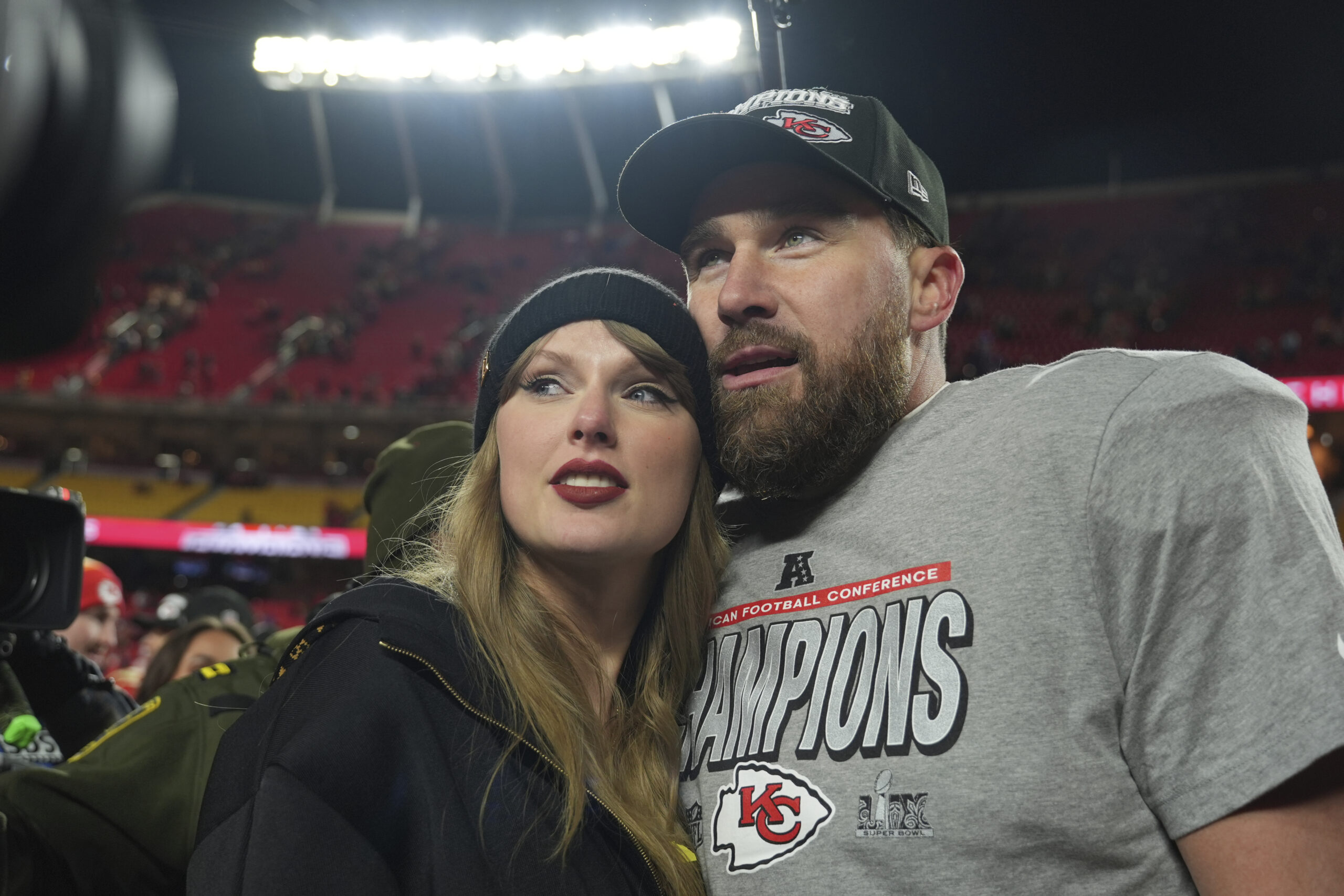 Taylor Swift, oggi il matrimonio con Travis Kelce: al Madison Square Garden la cerimonia top secret Taylor Swift, oggi il matrimonio con Travis Kelce: al Madison Square Garden la cerimonia top secret