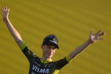 Tour de France 2026, cronosquadre a Barcellona: Vingegaard prima maglia gialla