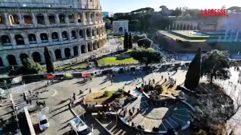 Roma, blitz al Colosseo: 10 arresti e 350 identificati