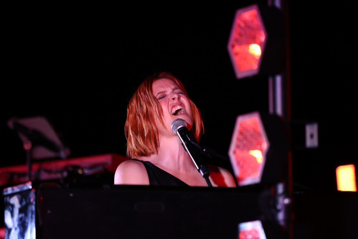 Circolo Canottieri Roma, Noemi incanta il pubblico alla Festa d’Estate Circolo Canottieri Roma, Noemi incanta il pubblico alla Festa d’Estate