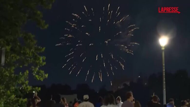 Usa, i fuochi d'artificio a Philadelphia per il 4 luglio