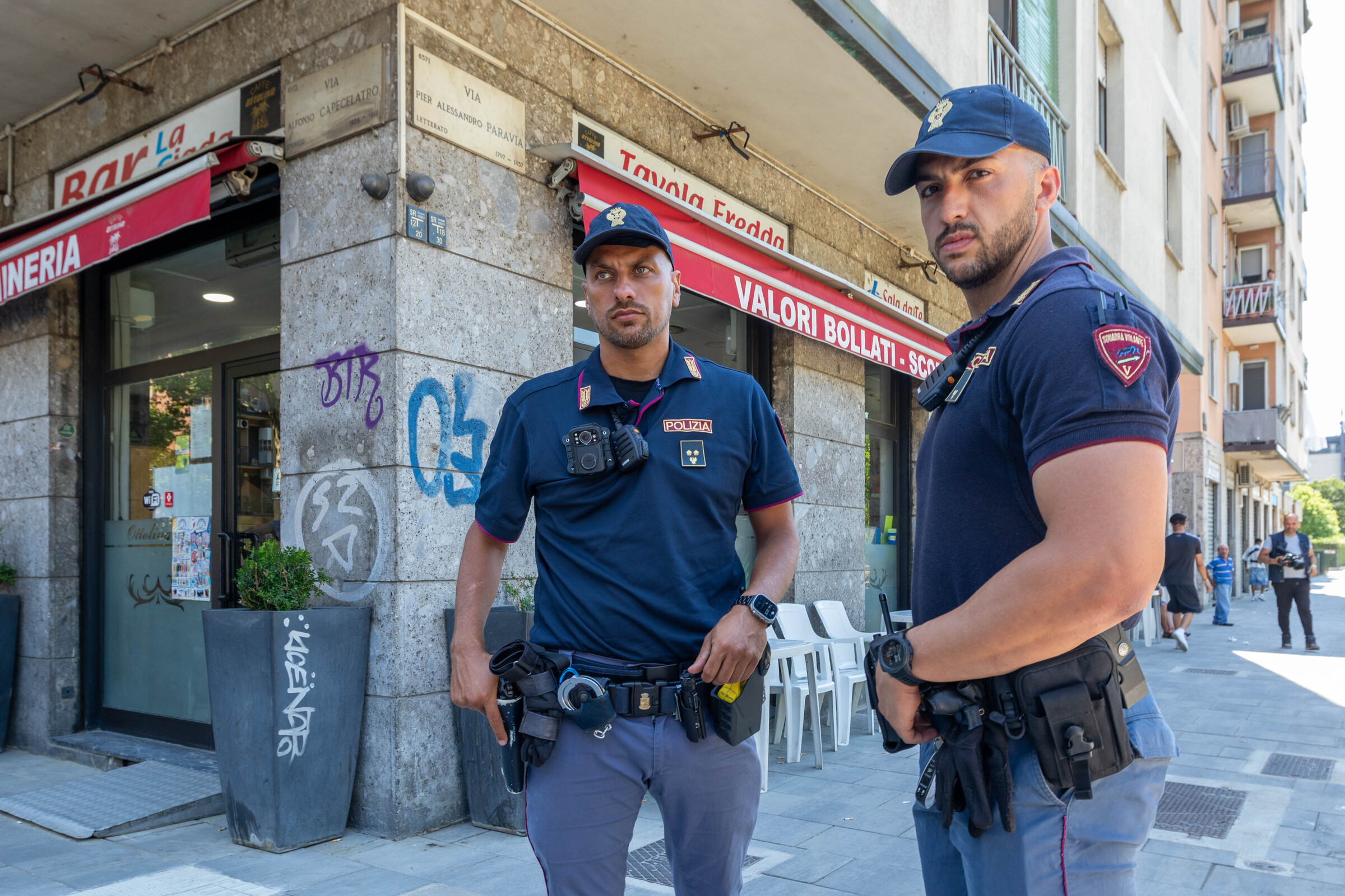 Uomo accoltellato a Milano, l’aggressore agli inquirenti: “Mi sono divertito, lo rifaccio appena esco” Uomo accoltellato a Milano, l’aggressore agli inquirenti: “Mi sono divertito, lo rifaccio appena esco”