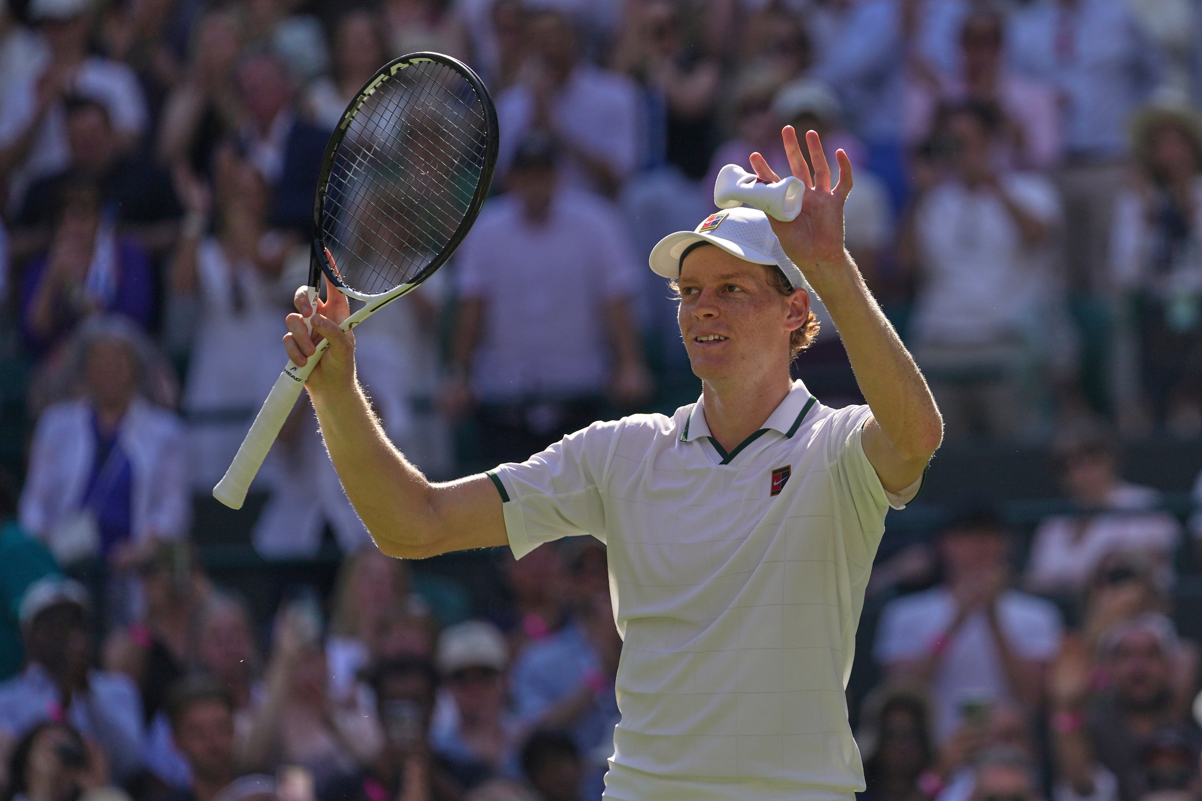 Wimbledon 2026, Sinner in campo oggi contro Mochizuki: precedenti, orario e dove vederlo Wimbledon 2026, Sinner in campo oggi contro Mochizuki: precedenti, orario e dove vederlo