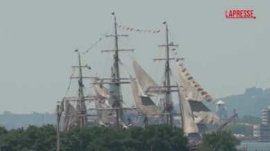 Usa, l'Amerigo Vespucci alla parata  a New York sul fiume Hudson per le celebrazioni del 4 luglio