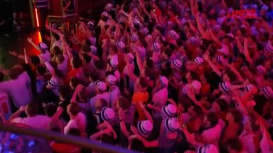 Mondiali 2026, esplode la festa dei tifosi inglesi a Londra