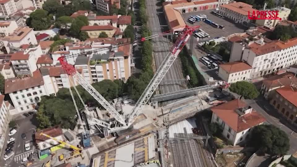 al via lo svaro del ponte al pino a firenze le immagini dei lavori da Lapresse.it al via lo svaro del ponte al pino a firenze le immagini dei lavori