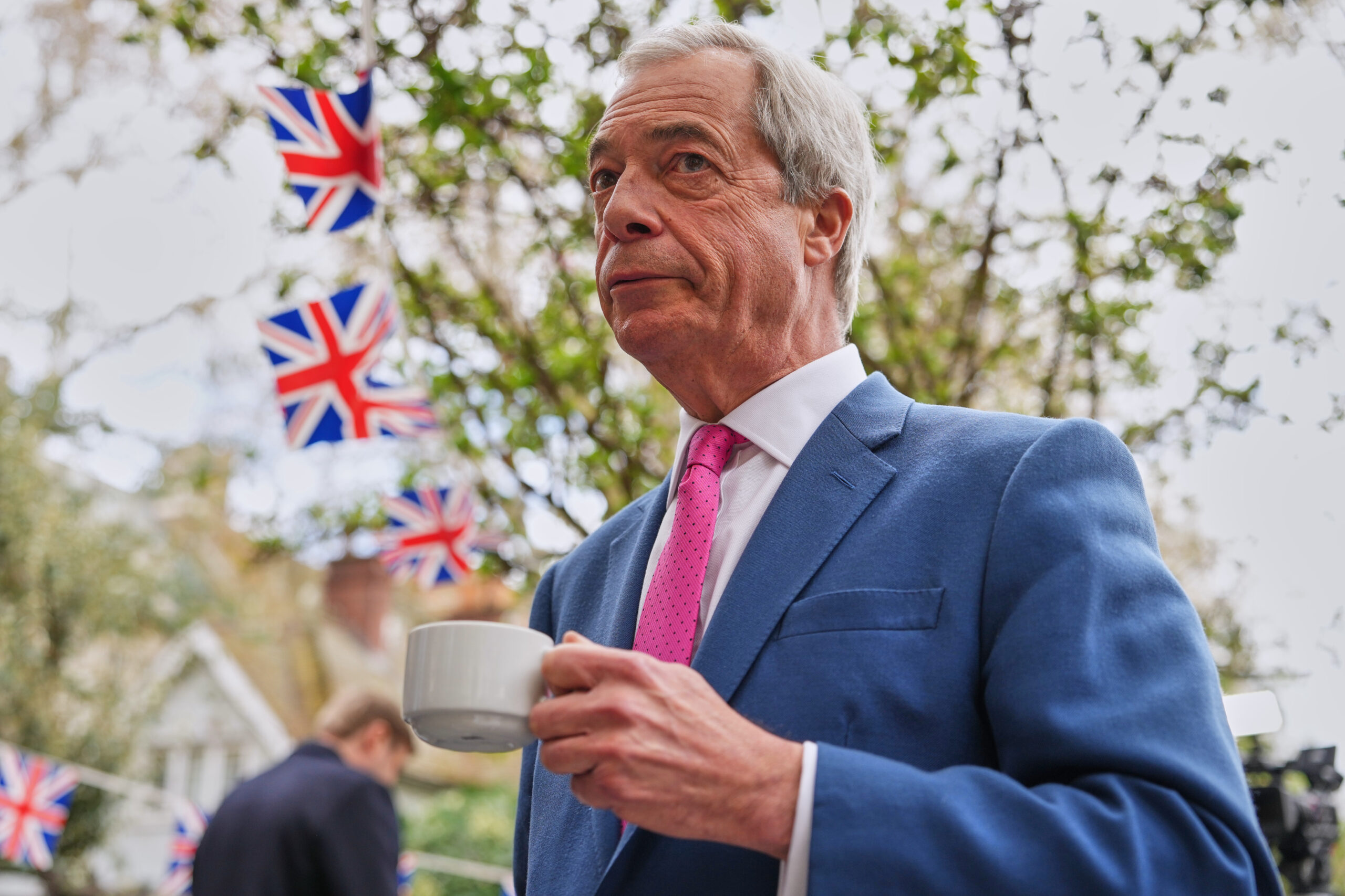 Regno Unito, Farage sotto indagine per una donazione milionaria Regno Unito, Farage sotto indagine per una donazione milionaria