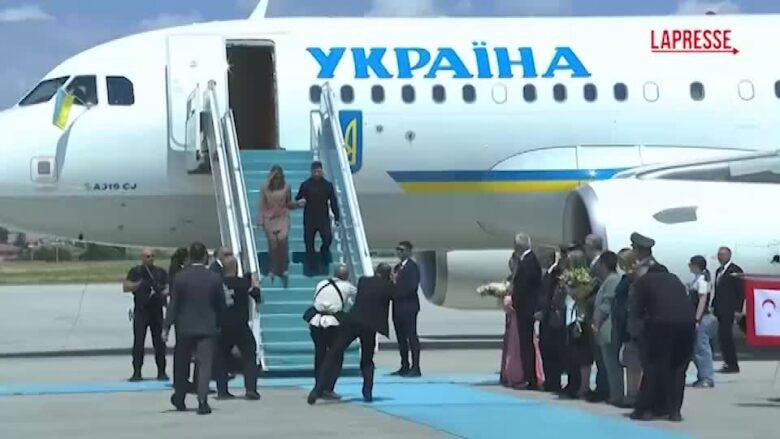 Vertice Nato, l'arrivo di Zelensky ad Ankara