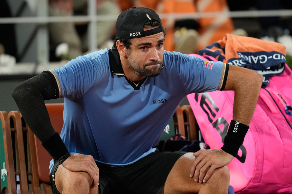 Ancora uno stop per Berrettini, salta Gstaad e Kitzbuhel per un dolore all’anca Ancora uno stop per Berrettini, salta Gstaad e Kitzbuhel per un dolore all’anca